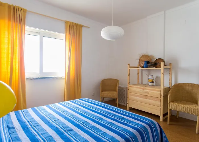 Maresia - Beachfront Peniche Apartment